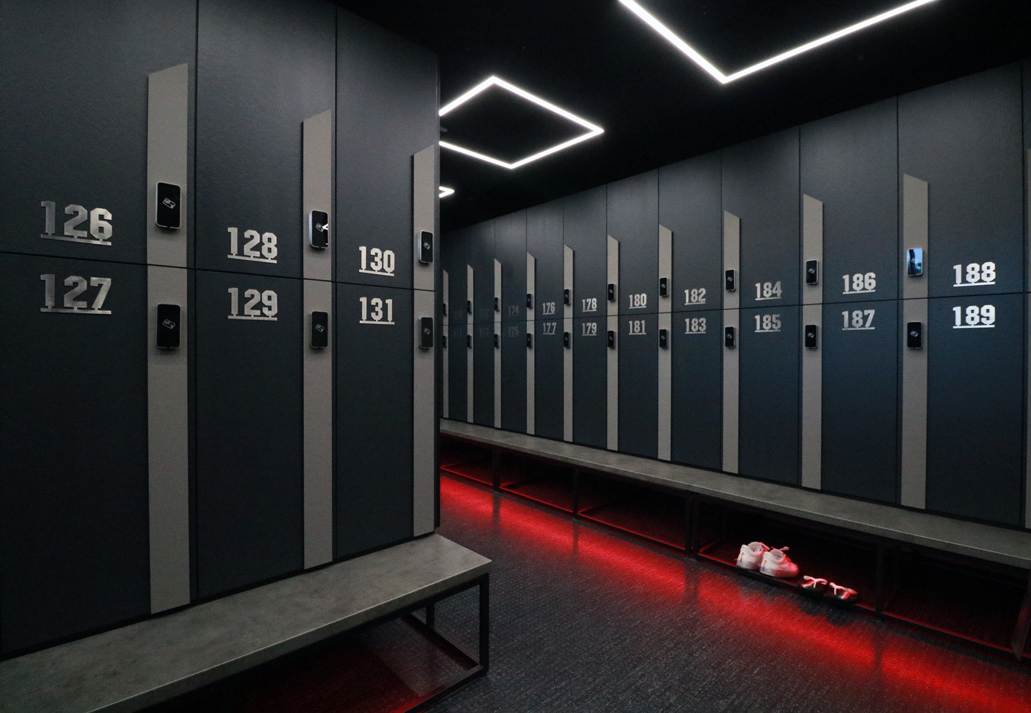 Локери в Go Hard fitness&spa